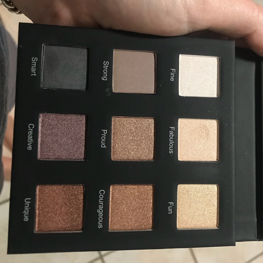 Realher 1 palette